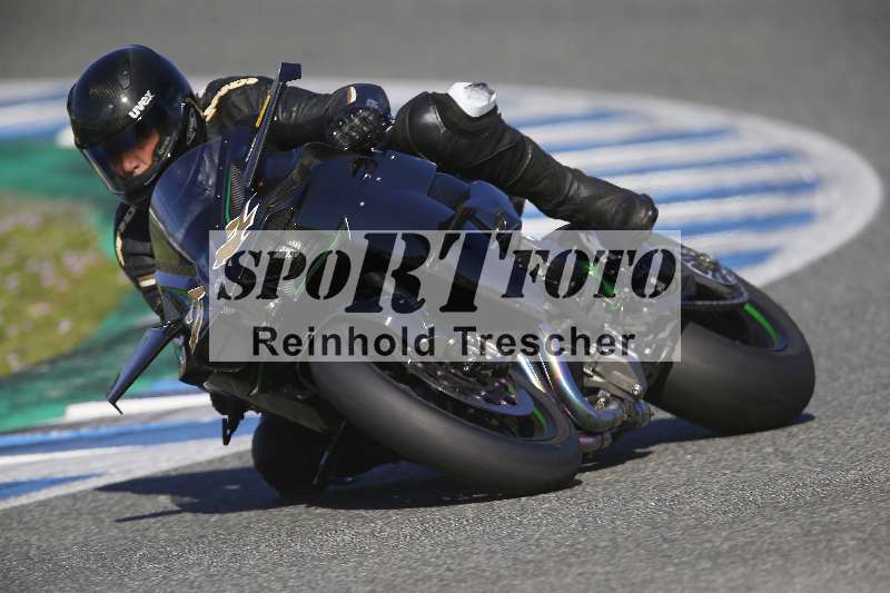 /Archiv-2024/02 29.01.-02.02.2024 Moto Center Thun Jerez/Gruppe schwarz-black/24